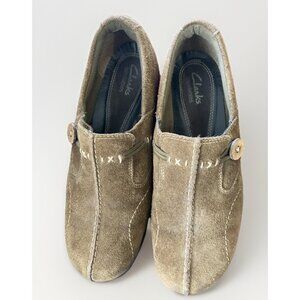 CLARKS Women Bendable’s Shoes Size 7 Tan Suede Loafers